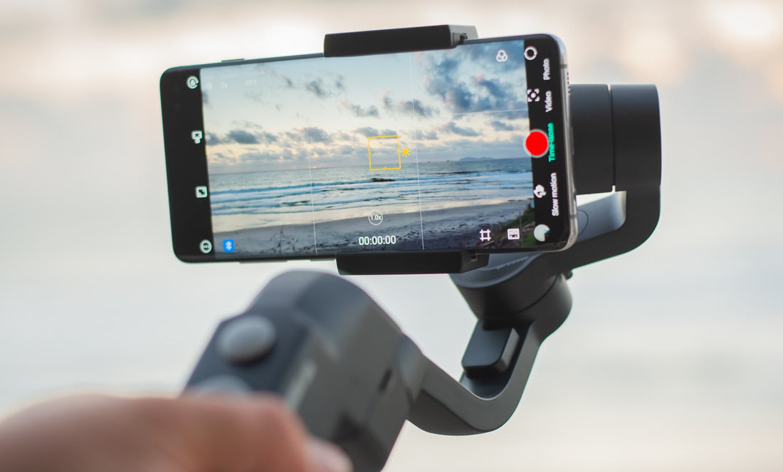 The Best SmartPhone gimbal Stabilizers For iPhone, Huawei and Samsung