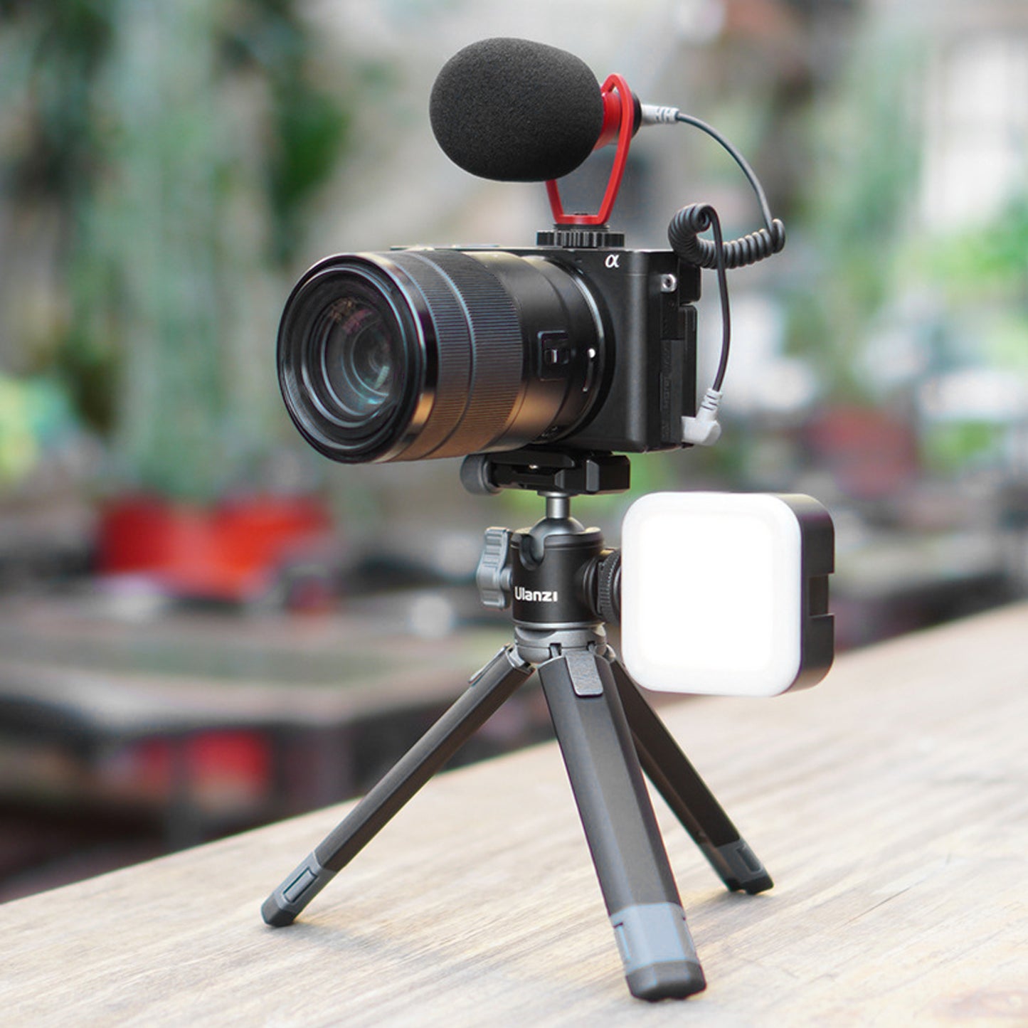 Ulanzi MT-24 Portable Table Tripod Extendable Camera Vlog Tripod